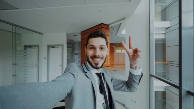 Unlock Professional Growth: Strategic Social Media Tactics for Career Advancement